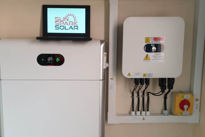 Services System Upgrades 5kW Huawei hybrid inverter with 10kWh storage, installed in Cornwall